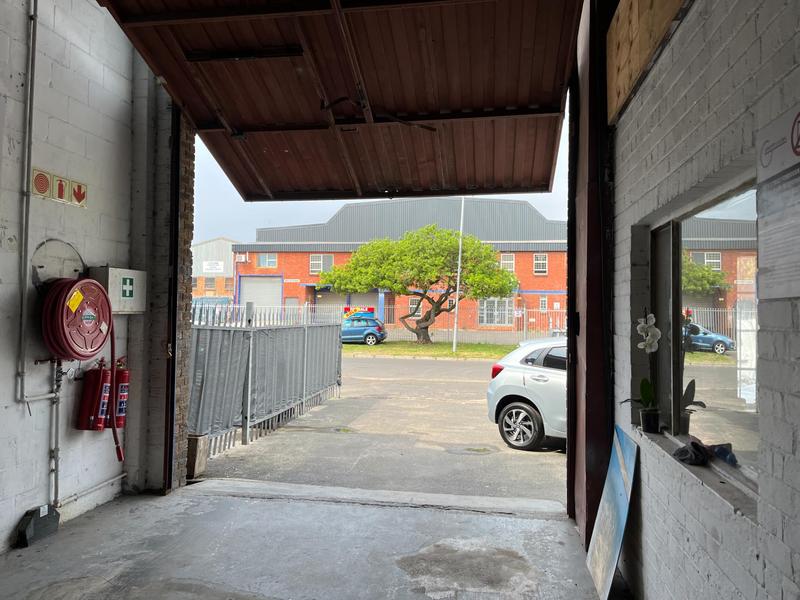 To Let Commercial Property for Rent in Montague Gardens Western Cape